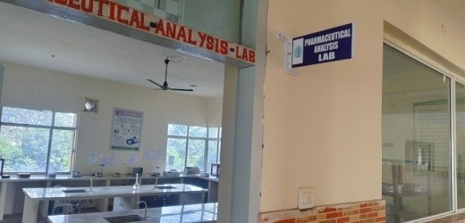Pharmaceutical Analysis Lab